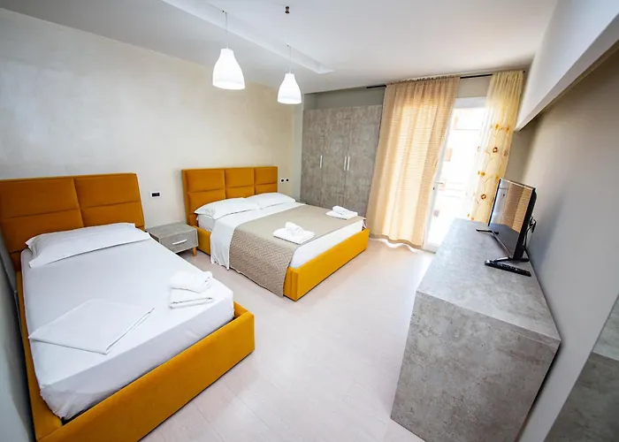Hotel Miki