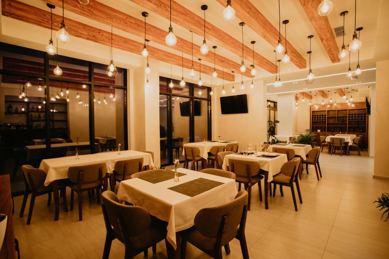 Miki Hotel 4*